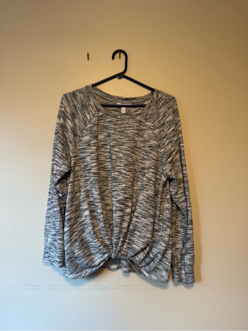 Gray Marled Twist-Front Long Sleeve Top